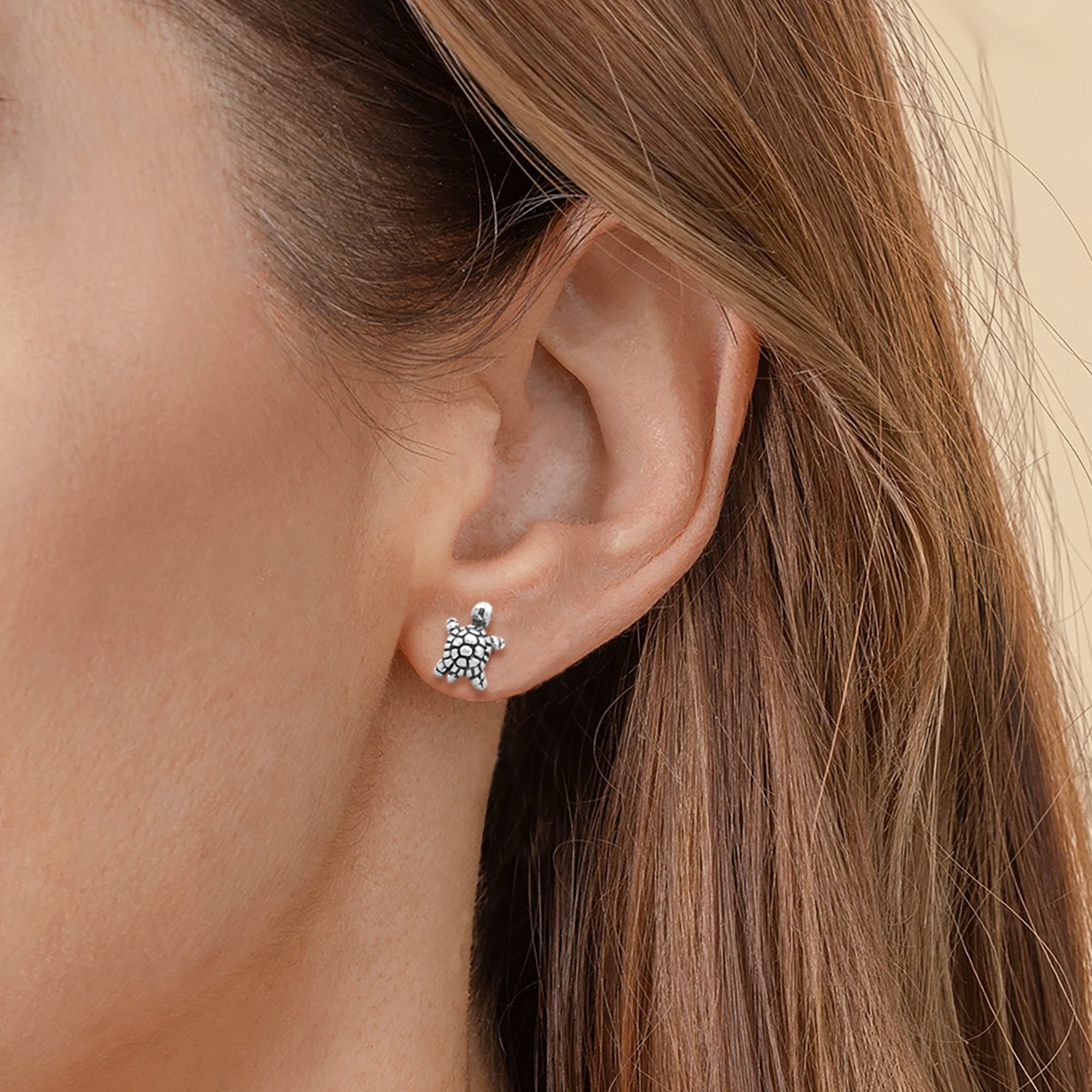 Turtle Stud Earrings, 9mm